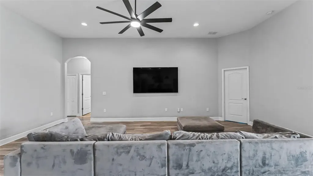 283 Cove At Eagle Lake Circle Eagle Lake FL 33839