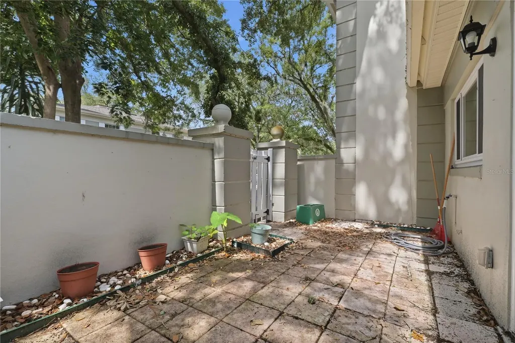 6214 Dewdrop Way Temple Terrace FL 33617
