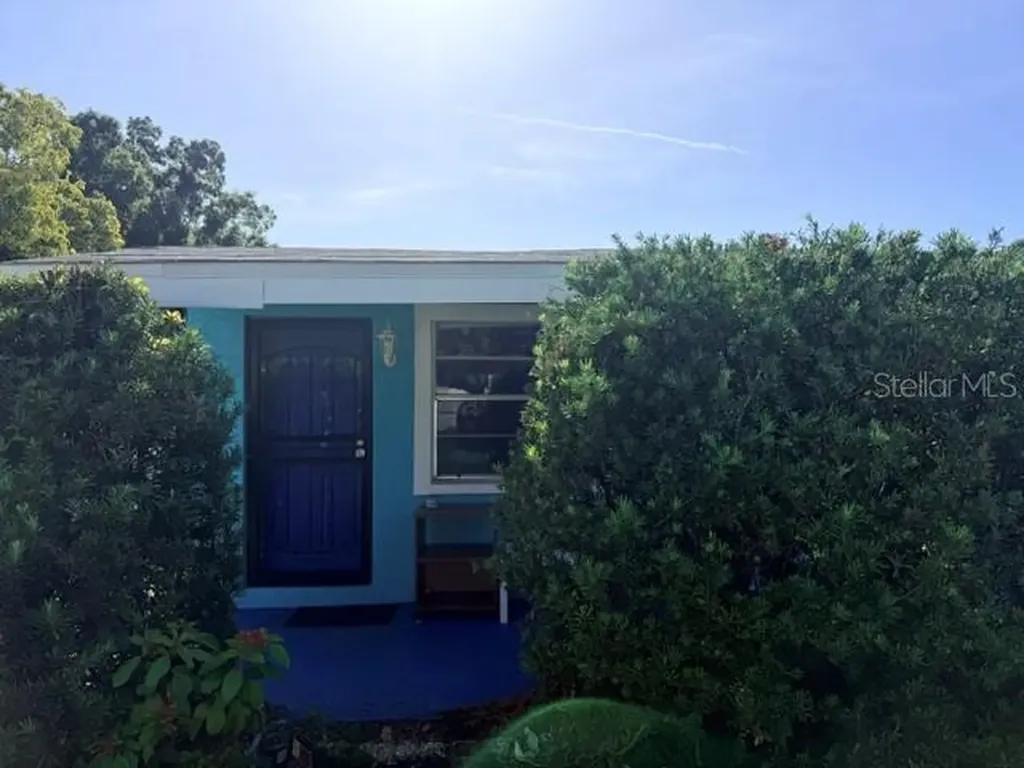 7225 N Grady Avenue Tampa FL 33614