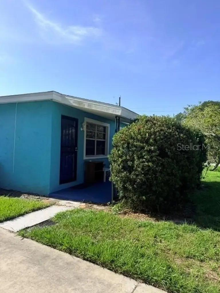 7225 N Grady Avenue Tampa FL 33614