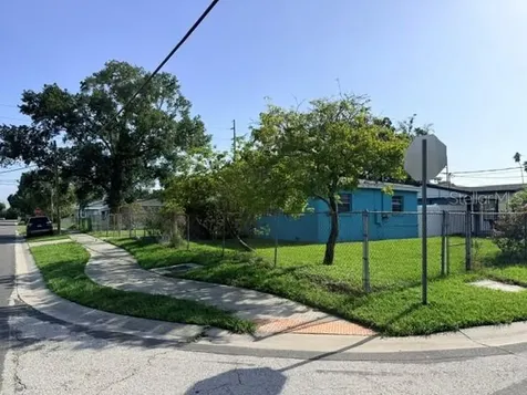 7225 N Grady Avenue Tampa FL 33614