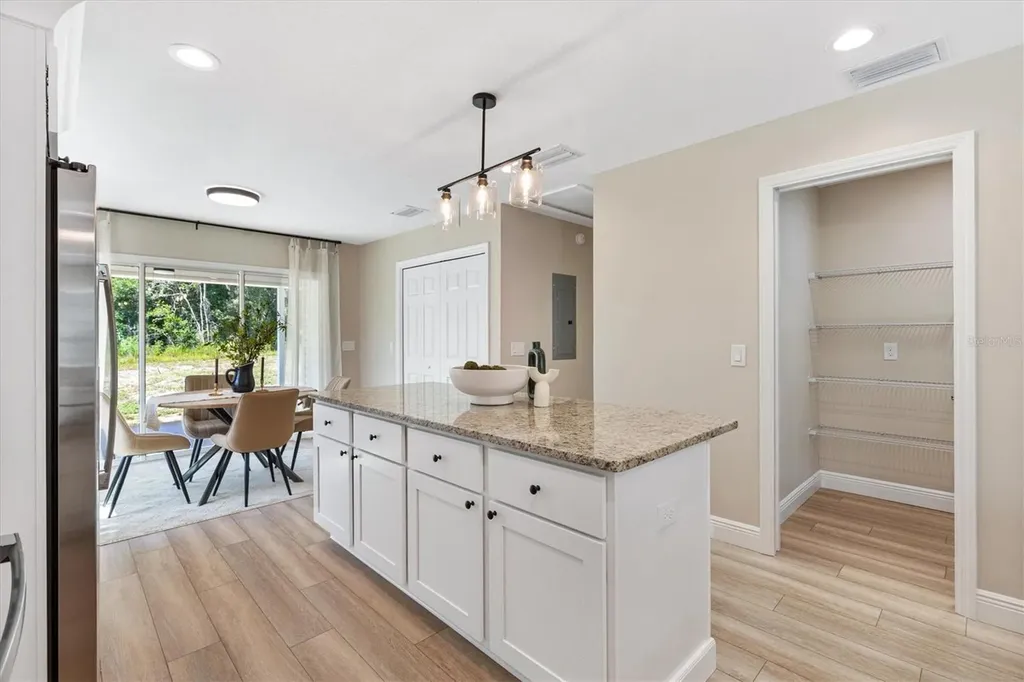 515 E Anderson Avenue Bushnell FL 33513