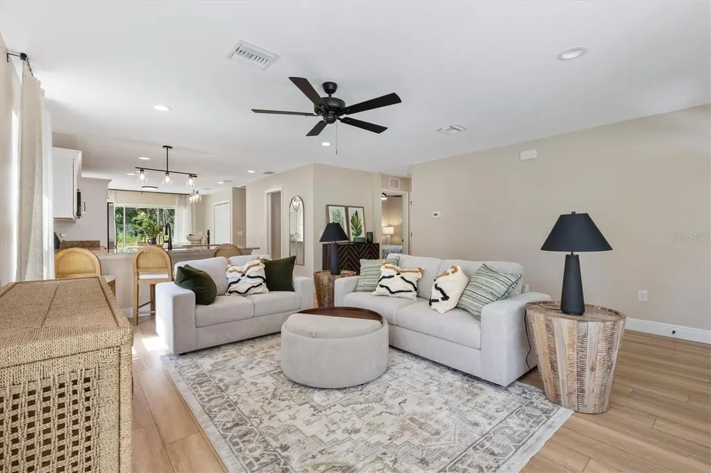 515 E Anderson Avenue Bushnell FL 33513