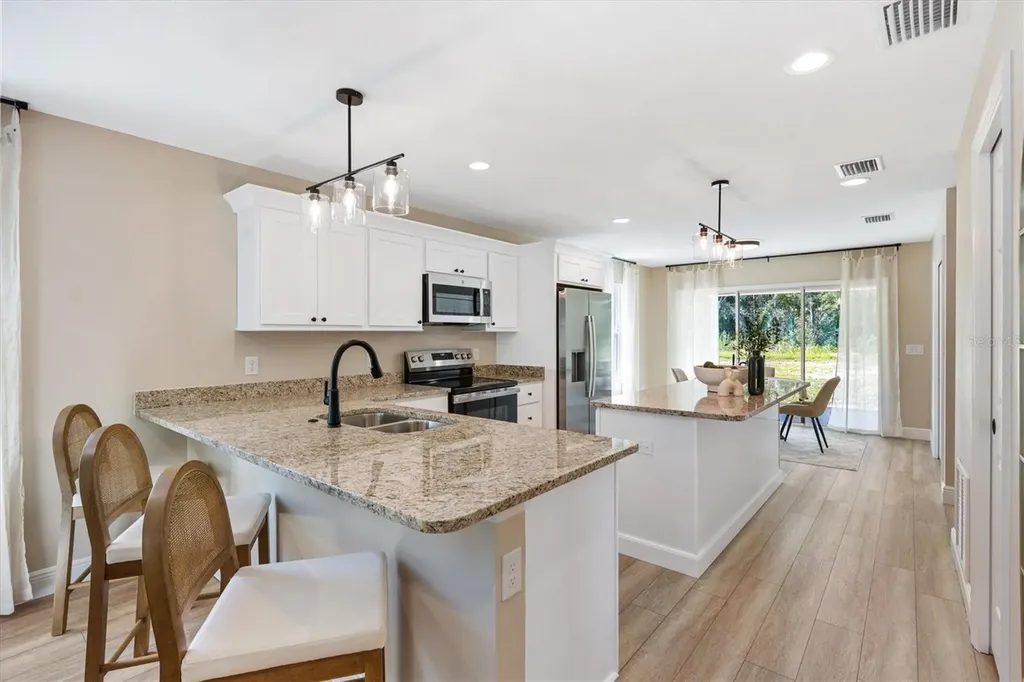 515 E Anderson Avenue Bushnell FL 33513