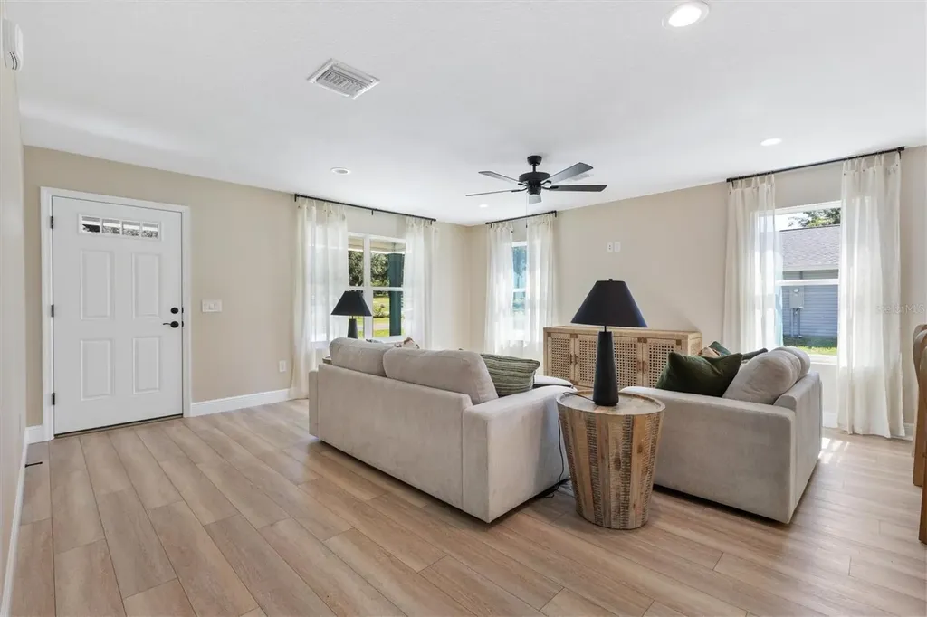 515 E Anderson Avenue Bushnell FL 33513