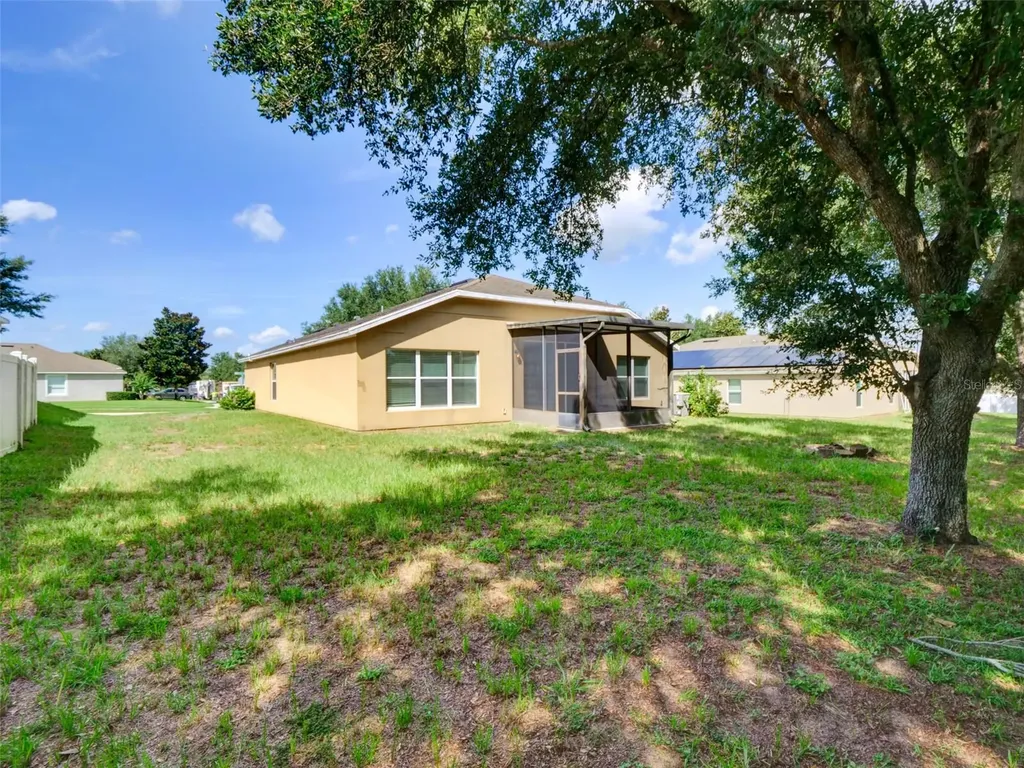 2972 Santa Maria Avenue Clermont FL 34715
