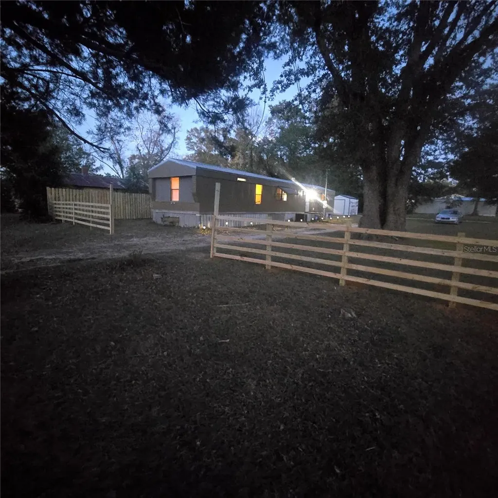 2820 Barnes Street Marianna FL 32448