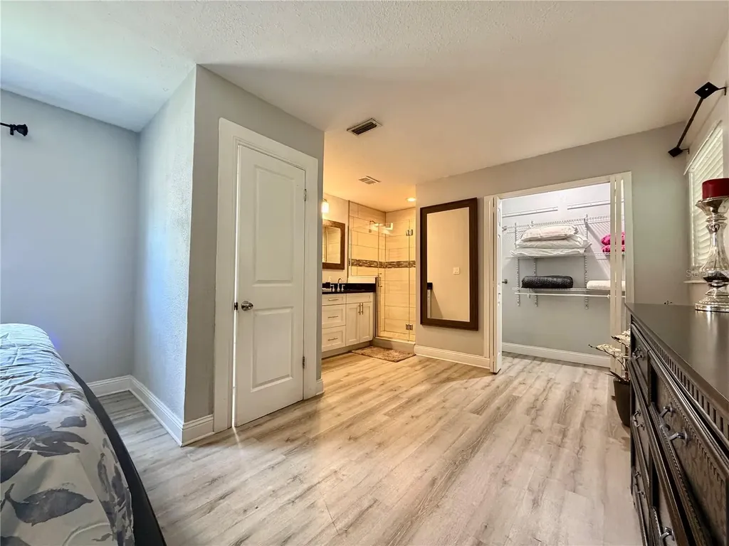 3926 W Cherry Street Tampa FL 33607
