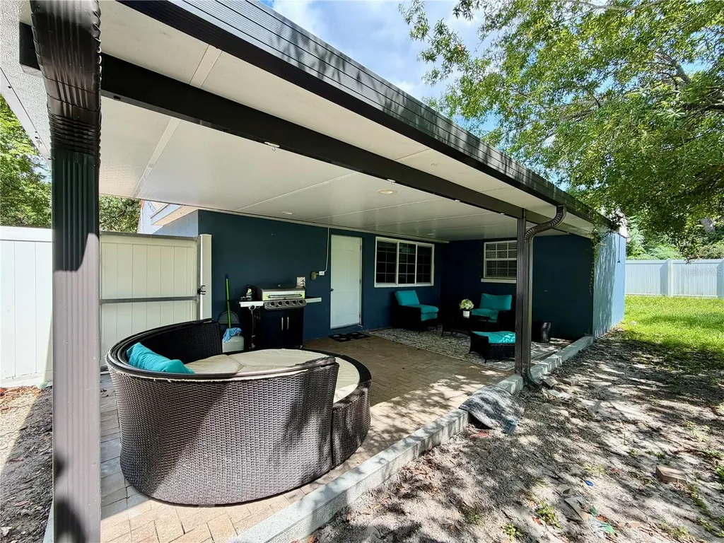 3926 W Cherry Street Tampa FL 33607