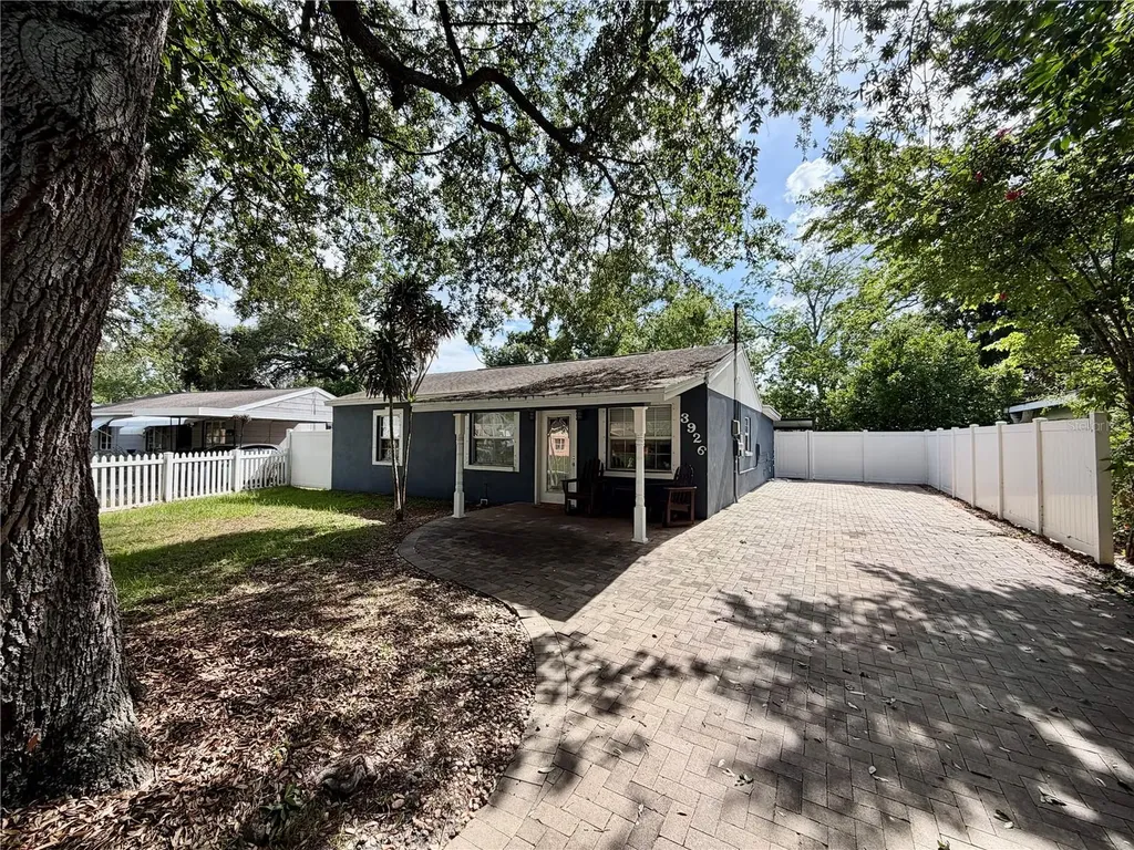 3926 W Cherry Street Tampa FL 33607