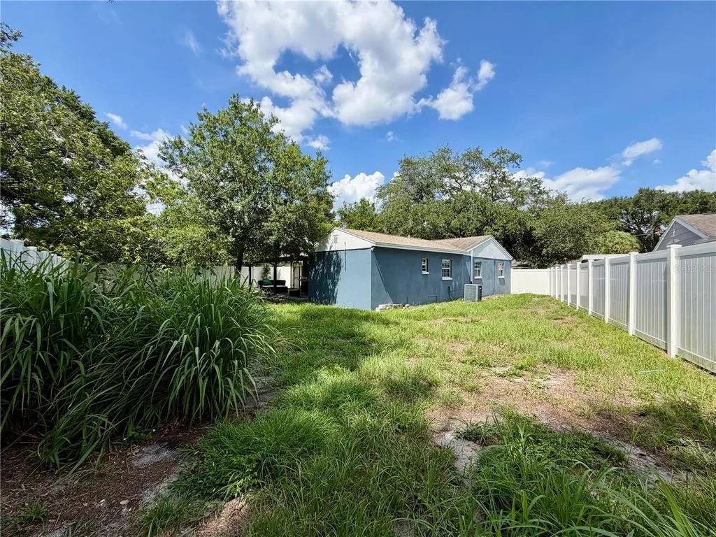 3926 W Cherry Street Tampa FL 33607