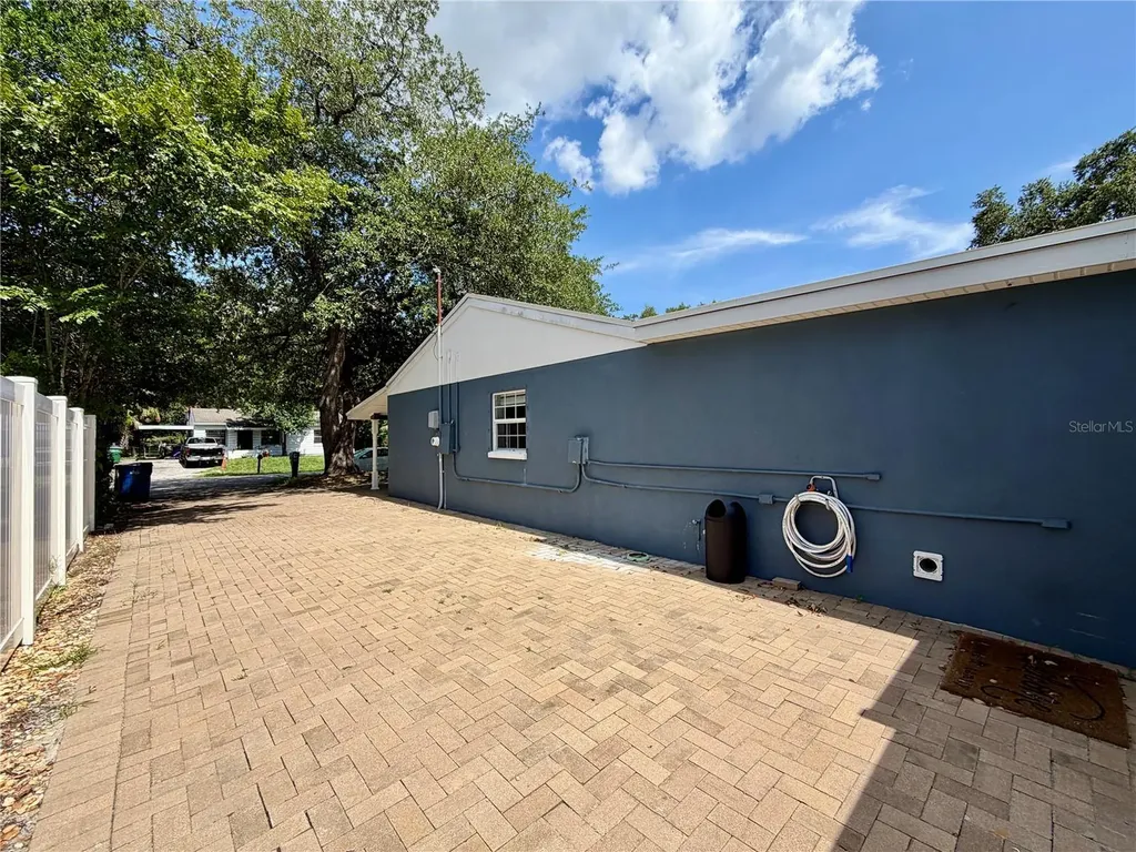 3926 W Cherry Street Tampa FL 33607
