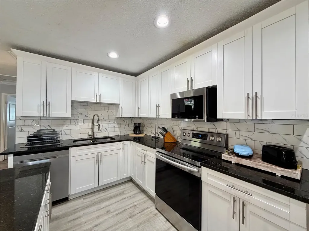 3926 W Cherry Street Tampa FL 33607