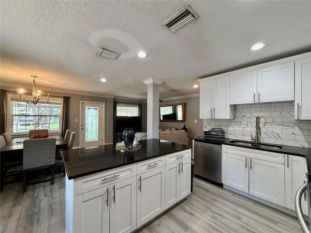 3926 W Cherry Street Tampa FL 33607