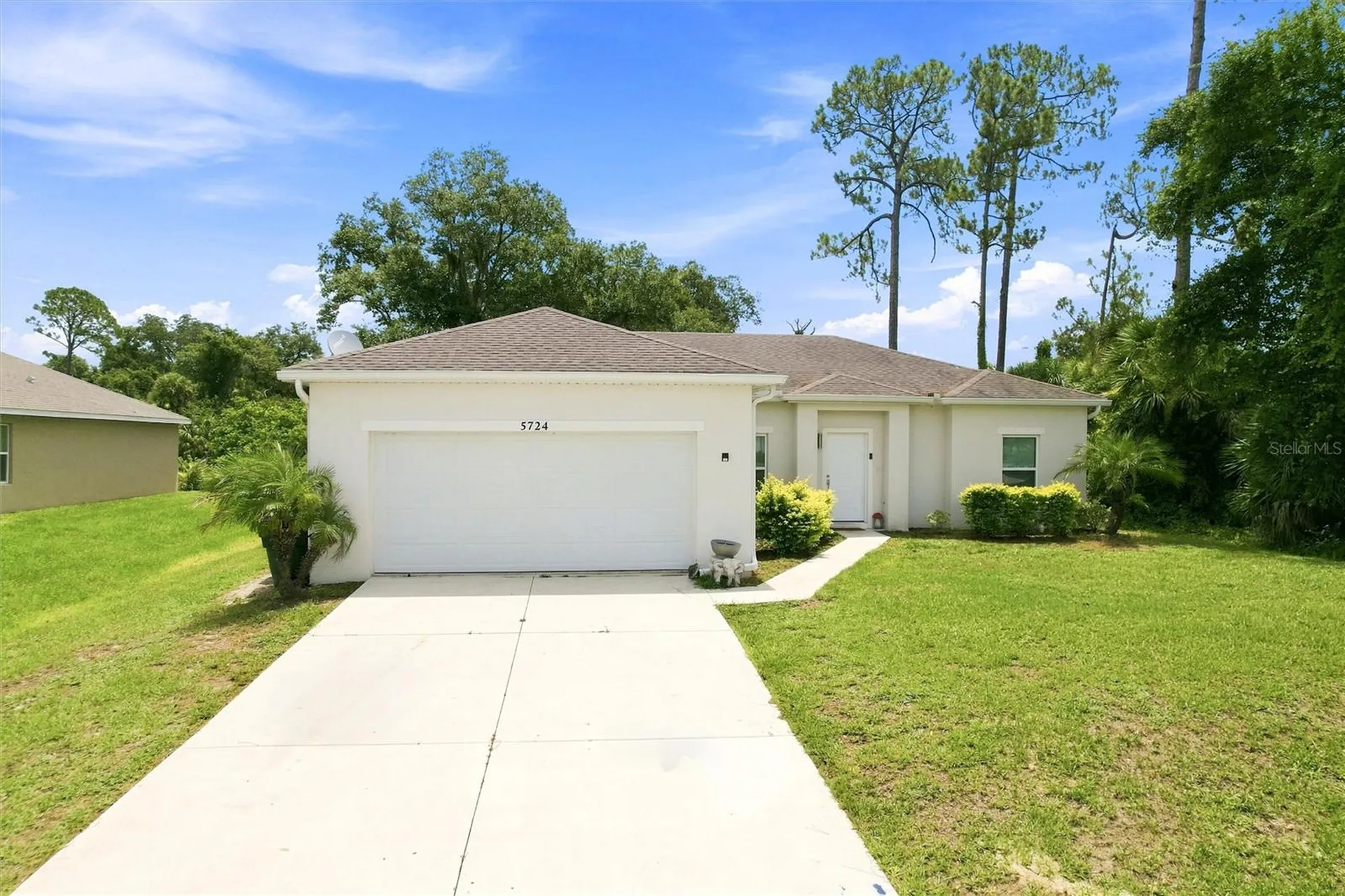 5724 Bannock Circle North Port FL 34288