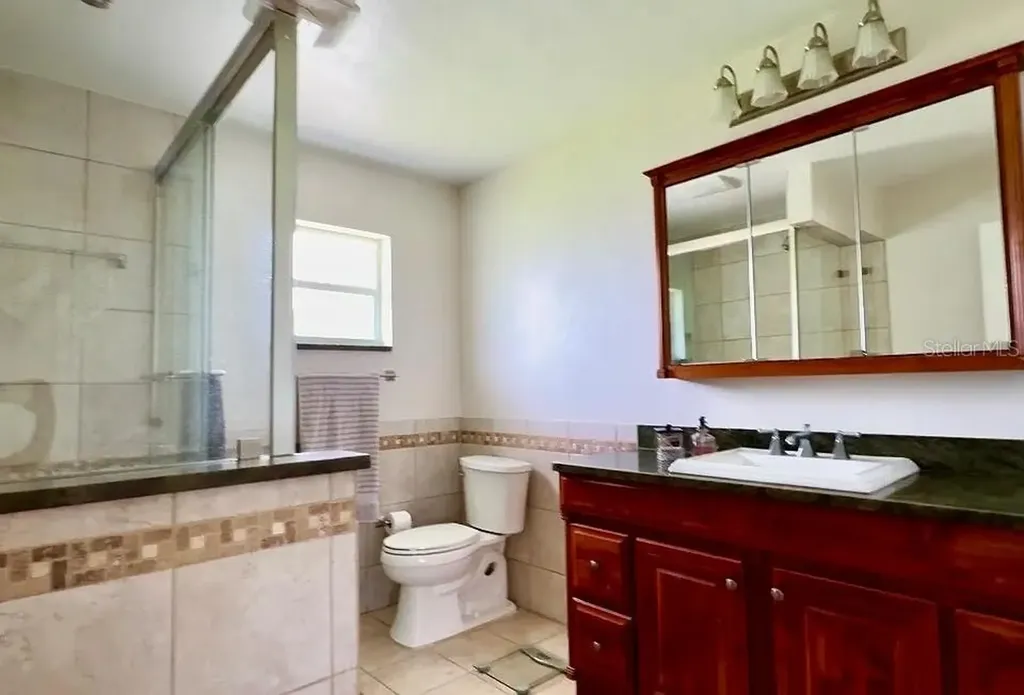 4052 14th Way NE St Petersburg FL 33703