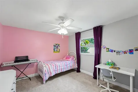 2675 Red Oak Court Clearwater FL 33761