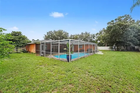 2675 Red Oak Court Clearwater FL 33761
