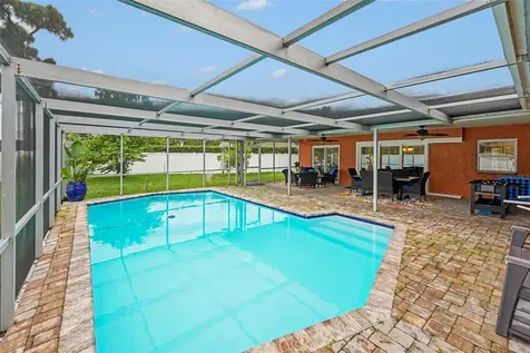 2675 Red Oak Court Clearwater FL 33761