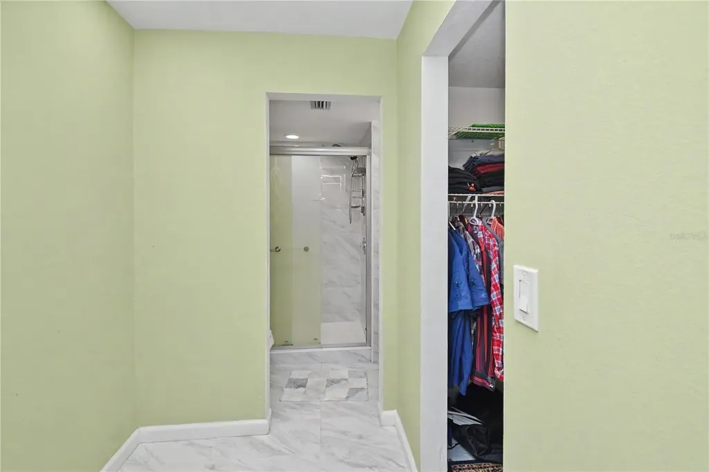 5677 Summer Side Lane Sarasota FL 34231