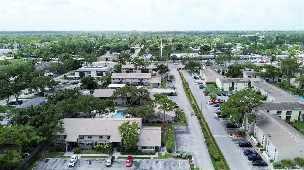 5677 Summer Side Lane Sarasota FL 34231