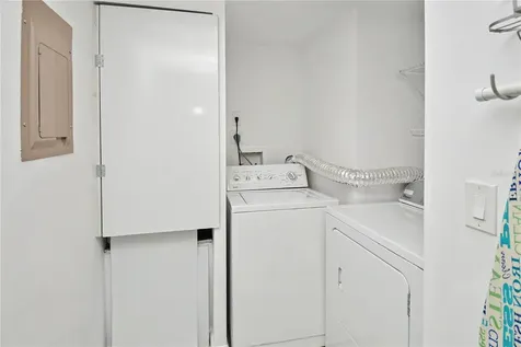 5677 Summer Side Lane Sarasota FL 34231