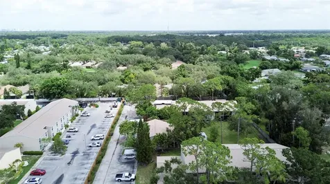 5677 Summer Side Lane Sarasota FL 34231
