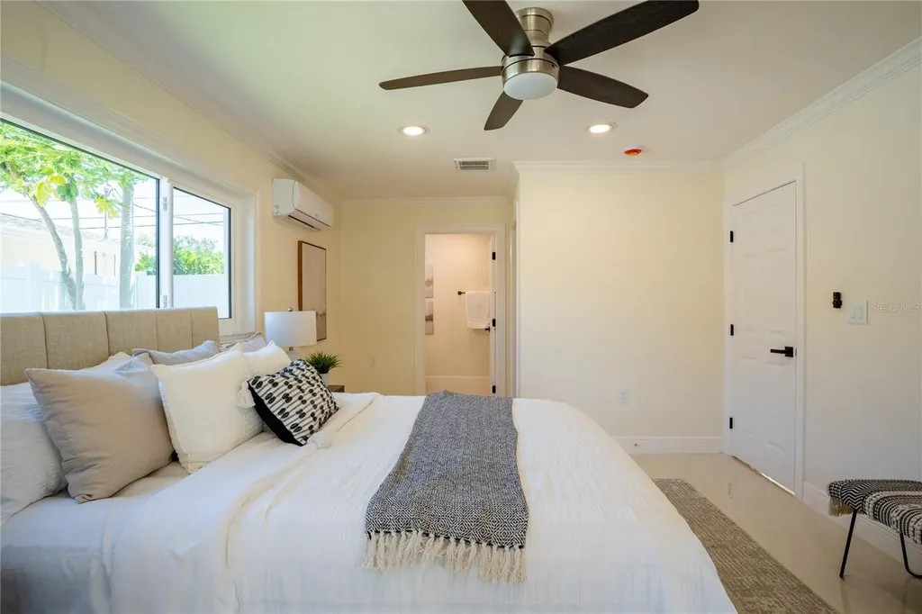 5119 Venetian Boulevard NE St Petersburg FL 33703