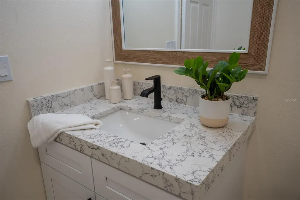5119 Venetian Boulevard NE St Petersburg FL 33703