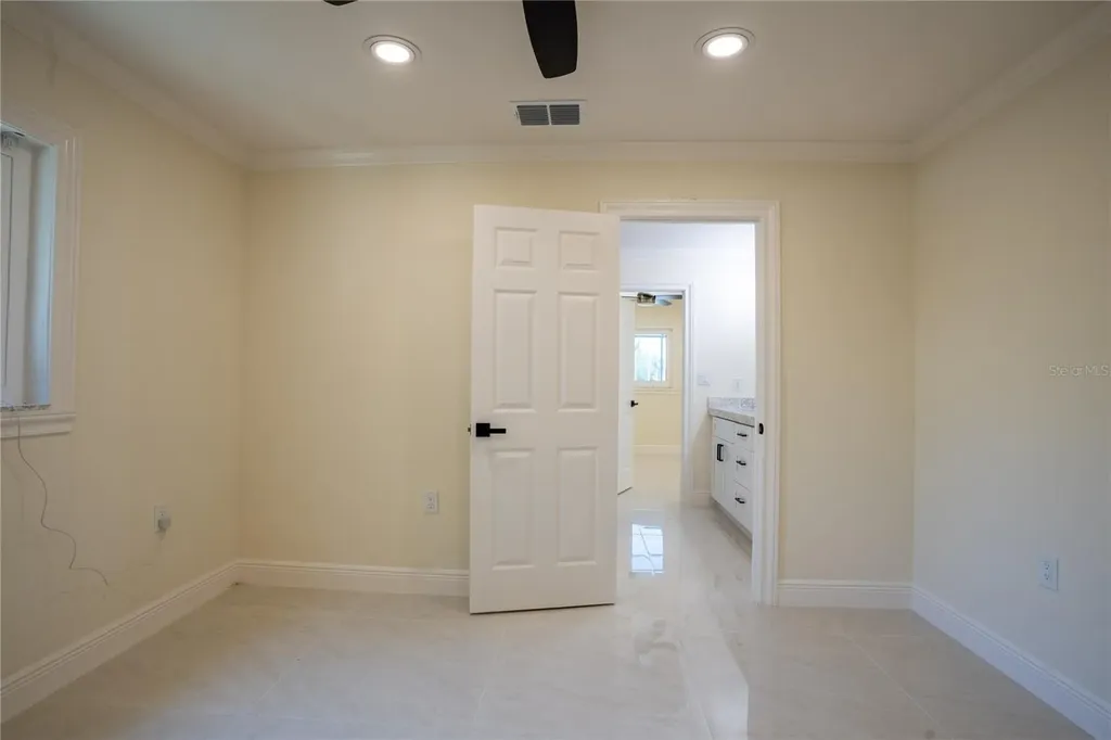 5119 Venetian Boulevard NE St Petersburg FL 33703