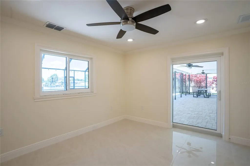 5119 Venetian Boulevard NE St Petersburg FL 33703