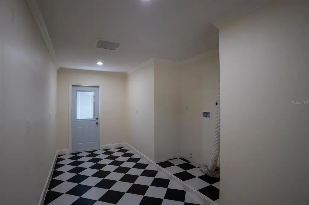 5119 Venetian Boulevard NE St Petersburg FL 33703
