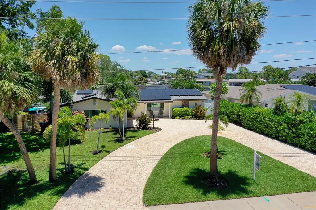 5119 Venetian Boulevard NE St Petersburg FL 33703