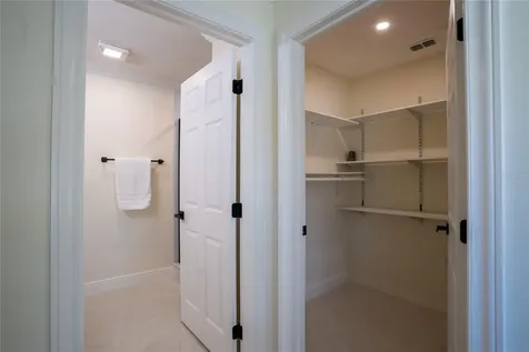 5119 Venetian Boulevard NE St Petersburg FL 33703