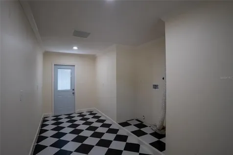 5119 Venetian Boulevard NE St Petersburg FL 33703
