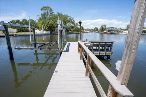 5119 Venetian Boulevard NE St Petersburg FL 33703