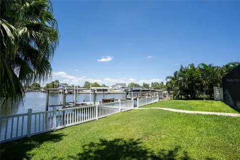 5119 Venetian Boulevard NE St Petersburg FL 33703