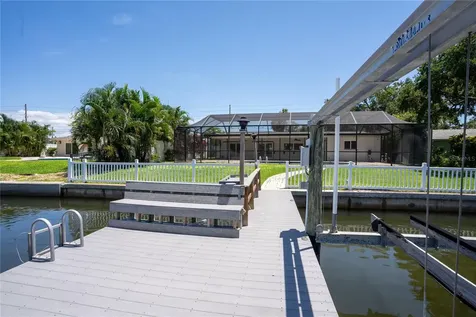 5119 Venetian Boulevard NE St Petersburg FL 33703