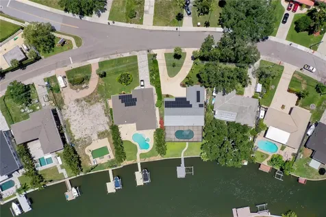 5119 Venetian Boulevard NE St Petersburg FL 33703