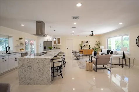 5119 Venetian Boulevard NE St Petersburg FL 33703