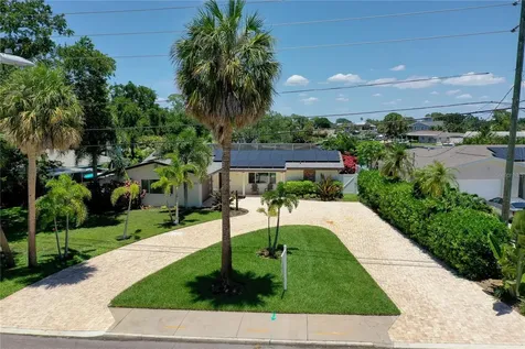 5119 Venetian Boulevard NE St Petersburg FL 33703
