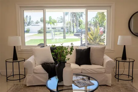 5119 Venetian Boulevard NE St Petersburg FL 33703