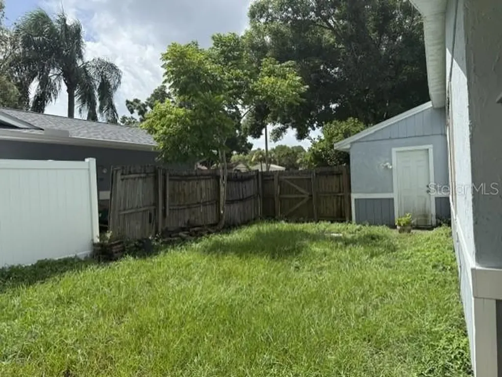 2857 Cinnamon Bear Trail Palm Harbor FL 34684