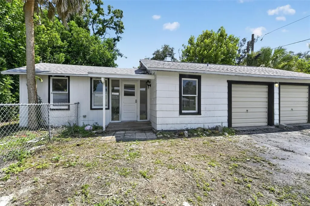 2233 11th Avenue W Bradenton FL 34205