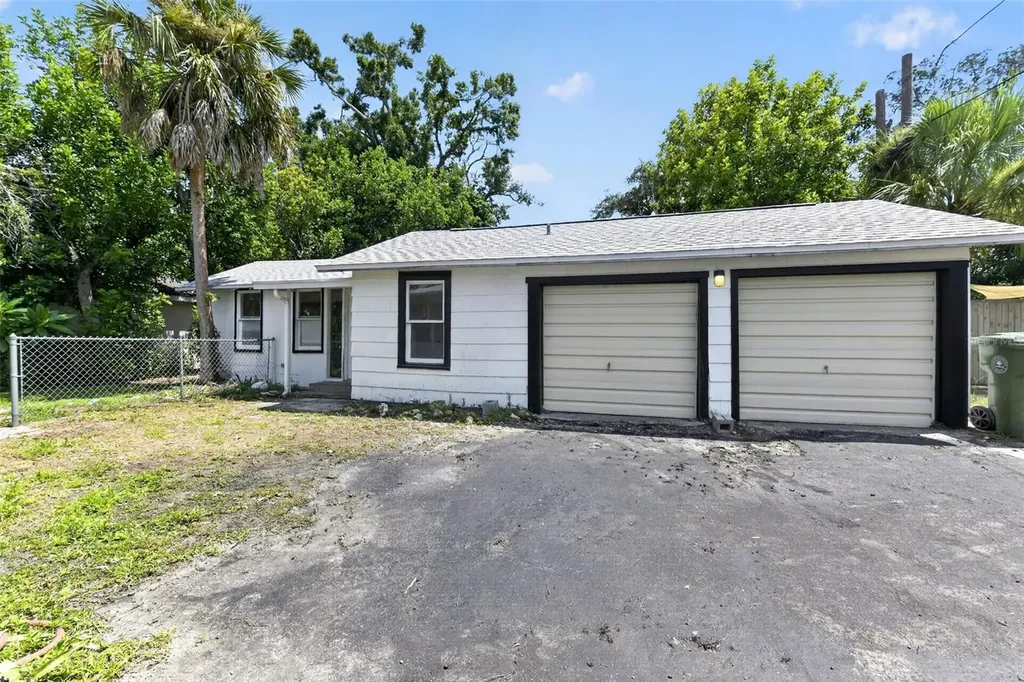 2233 11th Avenue W Bradenton FL 34205