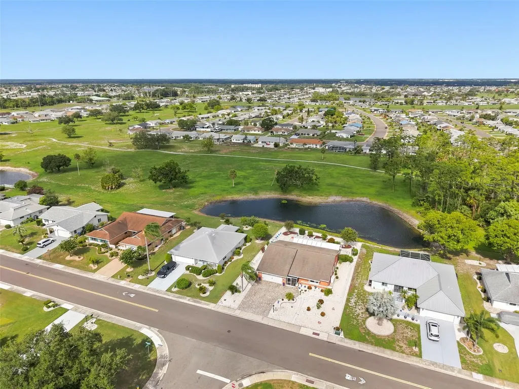 1002 El Rancho Drive Sun City Center FL 33573