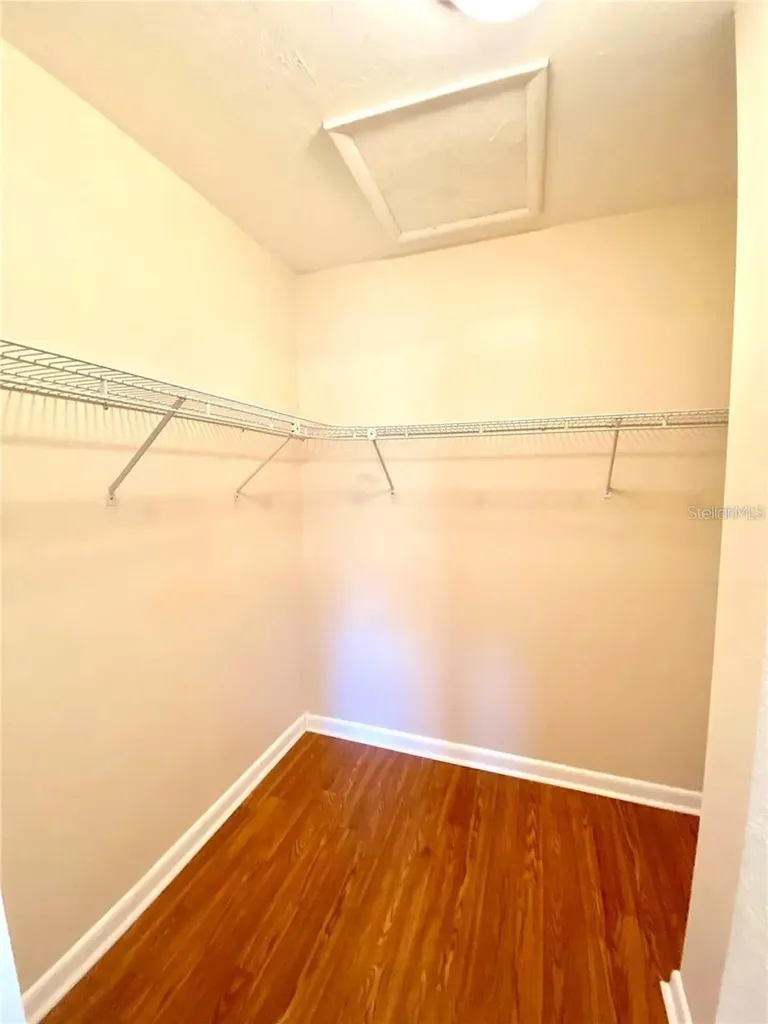 3625 Longmeadow Sarasota FL 34235