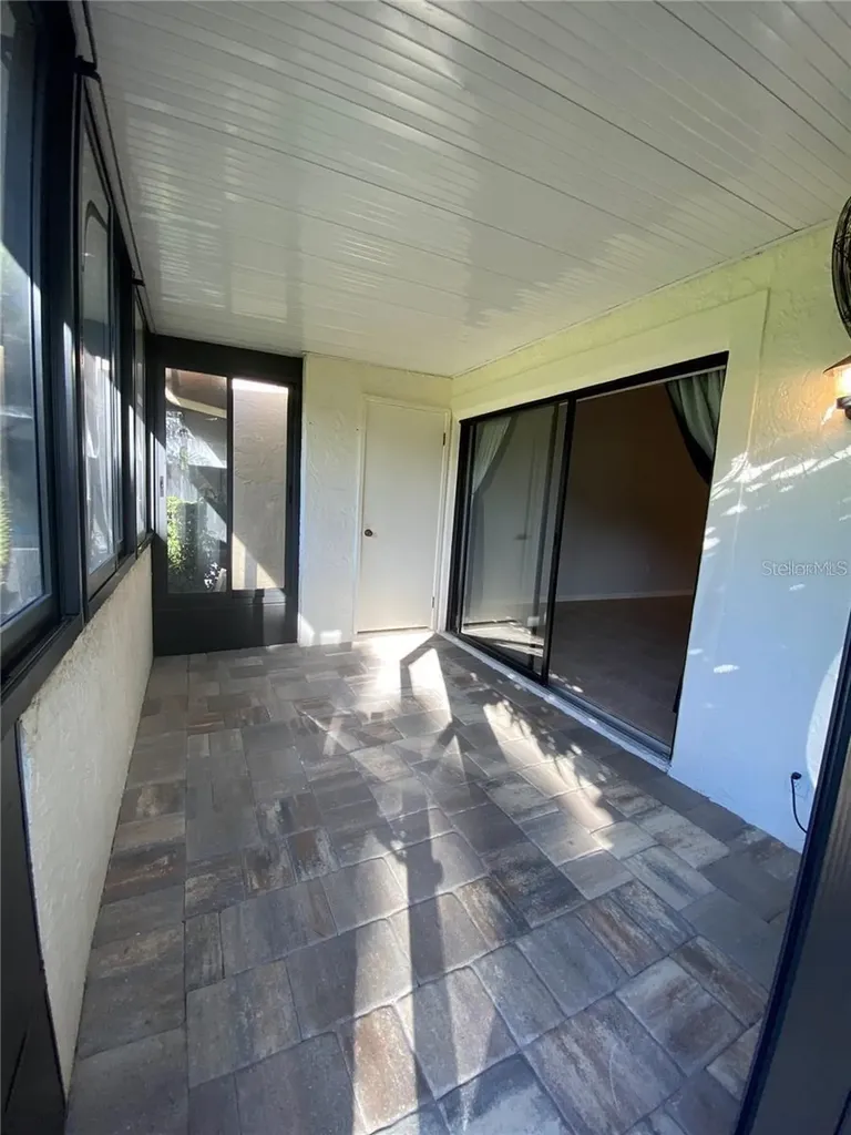 3625 Longmeadow Sarasota FL 34235