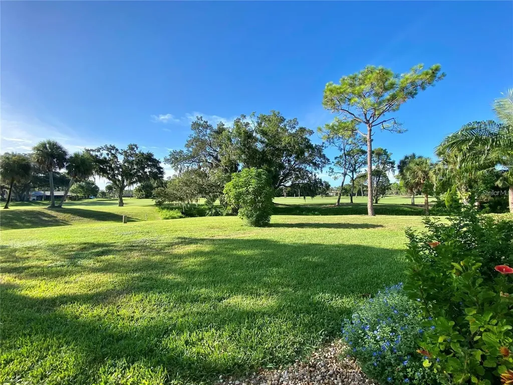 3625 Longmeadow Sarasota FL 34235