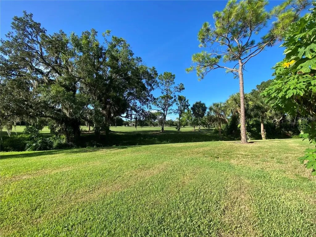 3625 Longmeadow Sarasota FL 34235